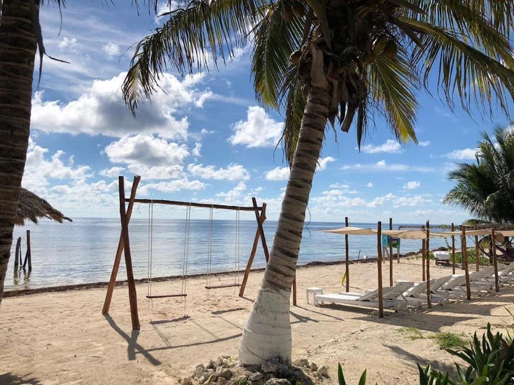 Hotel Arenas Mahahual Exterior photo